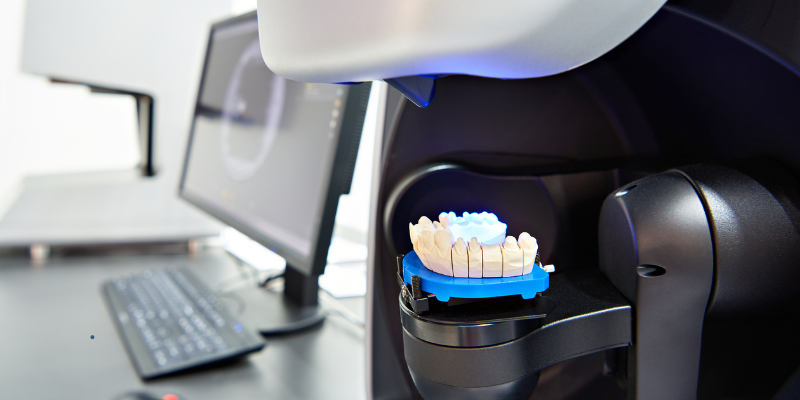 Dental Laboratory in Dubai: Why In-House Labs Give Faster, Better Results